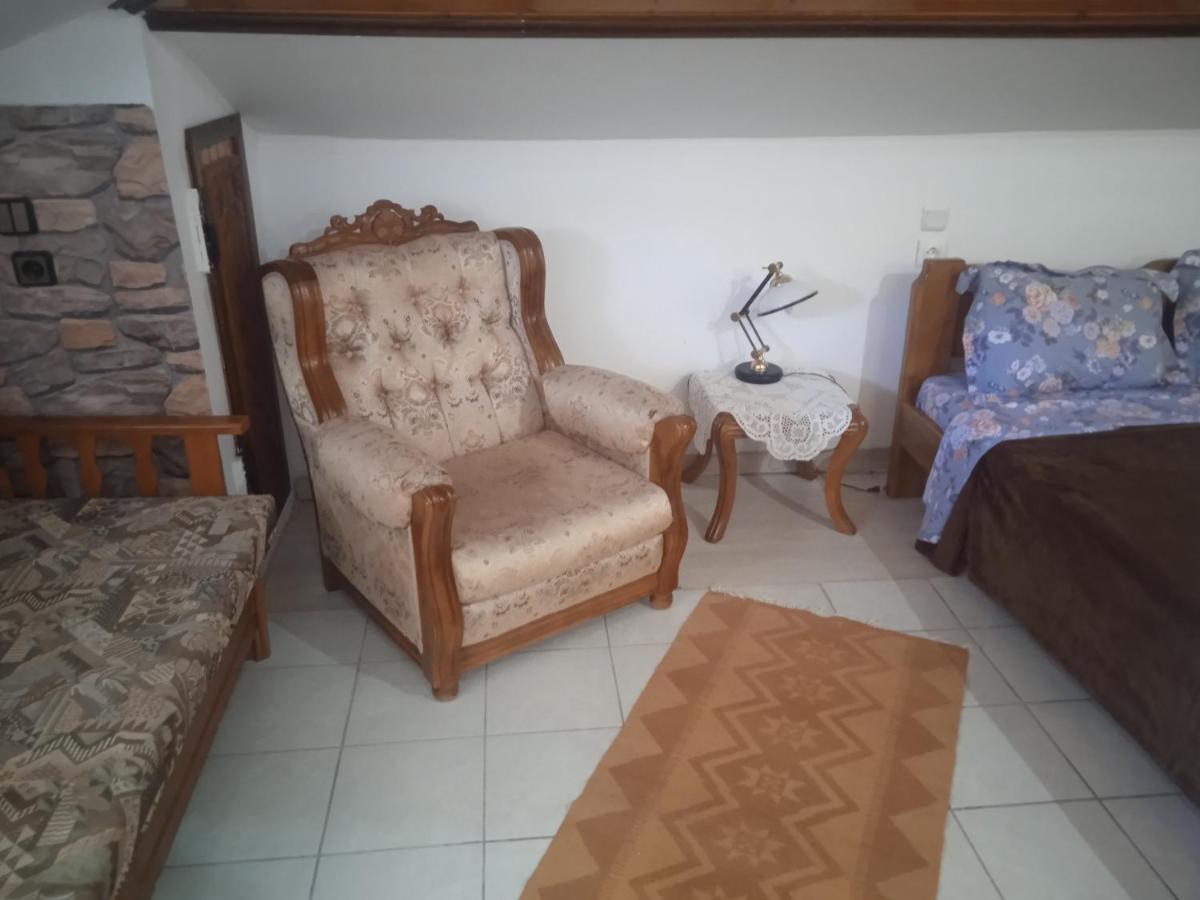 Kostis Hause Hotel Kastraki  ภายนอก รูปภาพ